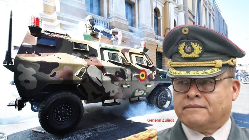 Tanqueta en la que el general general Juan José Zúñiga entró a la sede del Gobierno